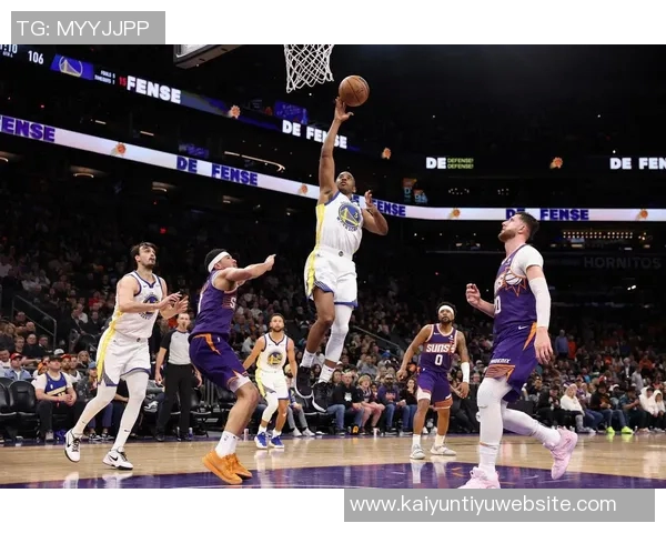 勇士替补发威全队五人得分上双首发火力明显不足 勇士替补发威全队五人得分上双首发火力明显不足