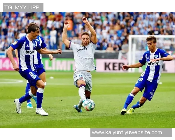 皇马客战赫罗纳大名单公布库尔图瓦吕迪格复出赫伊森等缺席 皇马客战赫罗纳大名单公布库尔图瓦吕迪格复出赫伊森等缺席