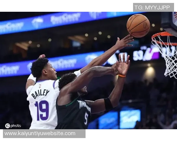 森林狼半场苦战爵士落后2分爱德华兹状态低迷戈贝尔贡献12分7篮板马卡表现抢眼拿下15分